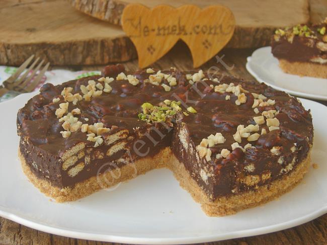 Çikolatalı Bisküvili Pasta - Yapılışı (13/16) 