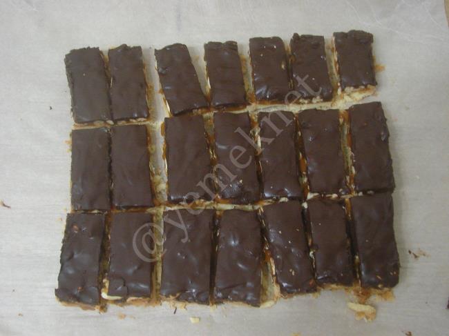 Ev Yapımı Snickers - Yapılışı (25/28) 