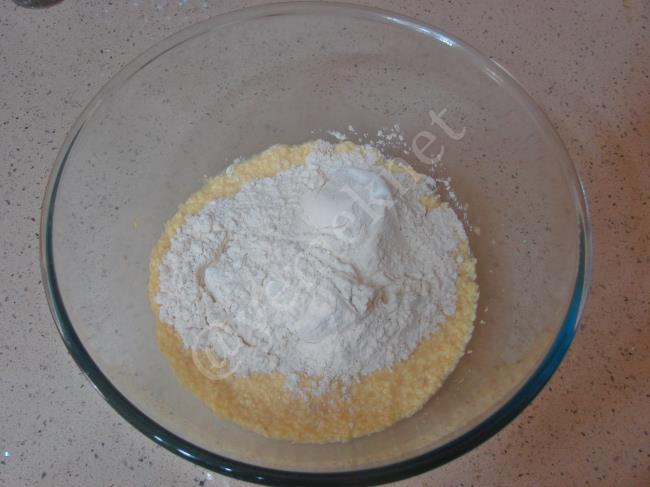 Havuçlu Dereotlu Poğaça - Yapılışı (4/16) 