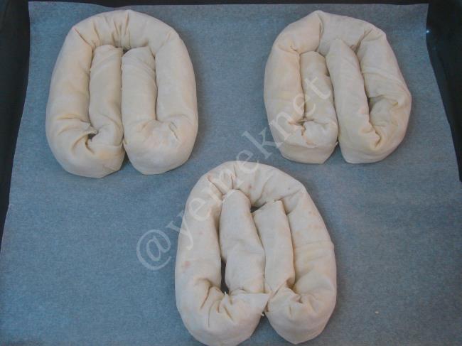 Hazır Yufkadan Kıymalı Kol Böreği - Yapılışı (13/20) 