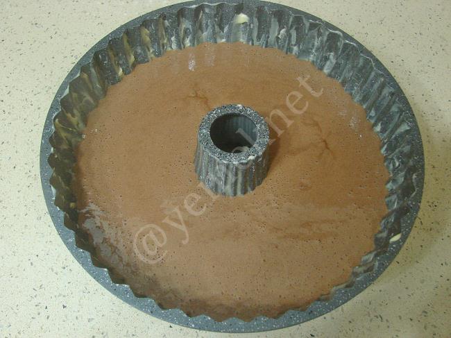 Kek Kalıbında Islak Kek - Yapılışı (7/16) 