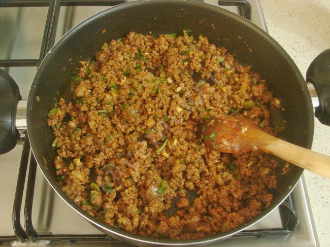 Kıymalı Fellah Köftesi - Yapılışı (11/20) 