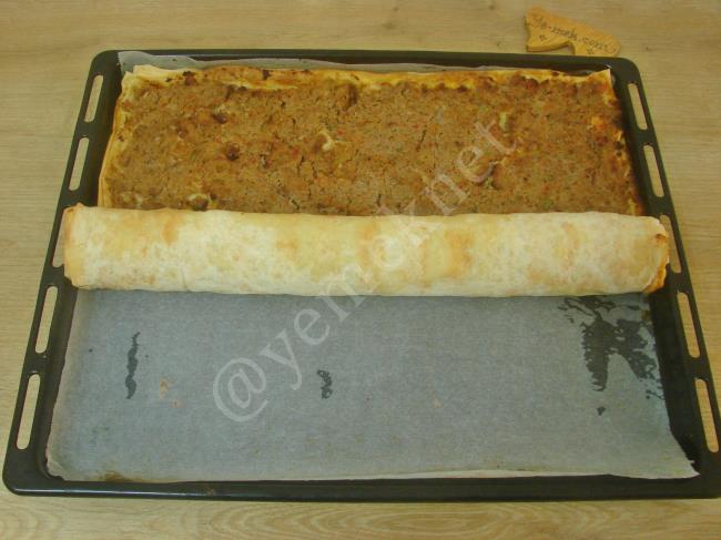 Lahmacun Böreği - Yapılışı (19/24) 