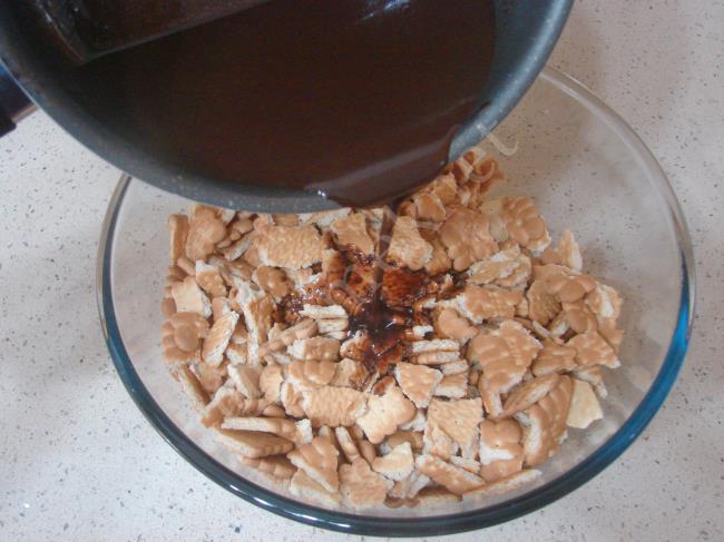 Muhallebili Mozaik Pasta - Yapılışı (5/16) 