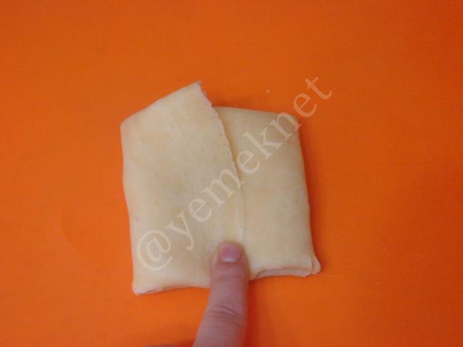 Peynirli Krep Böreği - Yapılışı (12/20) 