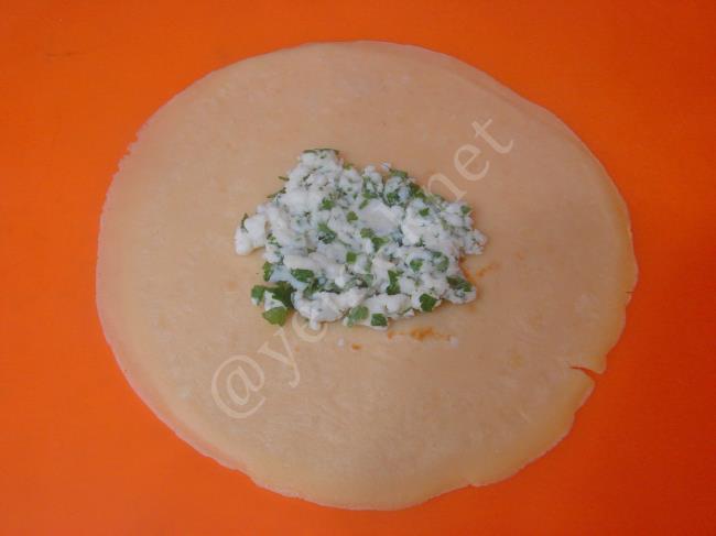 Peynirli Krep Böreği - Yapılışı (9/20) 