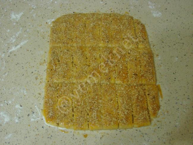 Susamlı Çubuk Kurabiye - Yapılışı (10/16) 