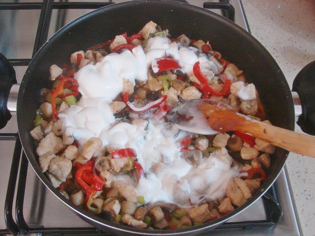 Fırında Ekmekli Tavuk Kebabı - Yapılışı (8/16) 