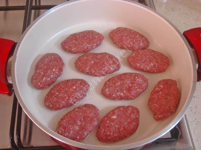 Kasap Köftesi - Yapılışı (5/8) 