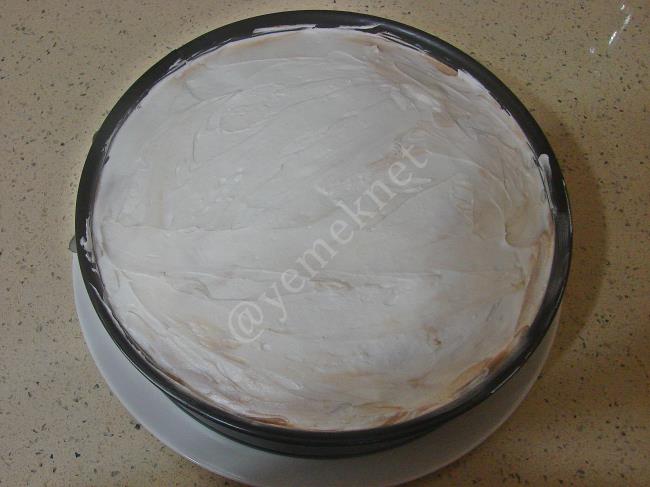 Kolay Çikolatalı Pasta - Yapılışı (14/20) 