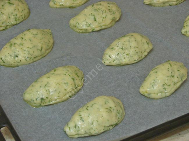 Mayasız Dereotlu Poğaça - Yapılışı (9/16) 