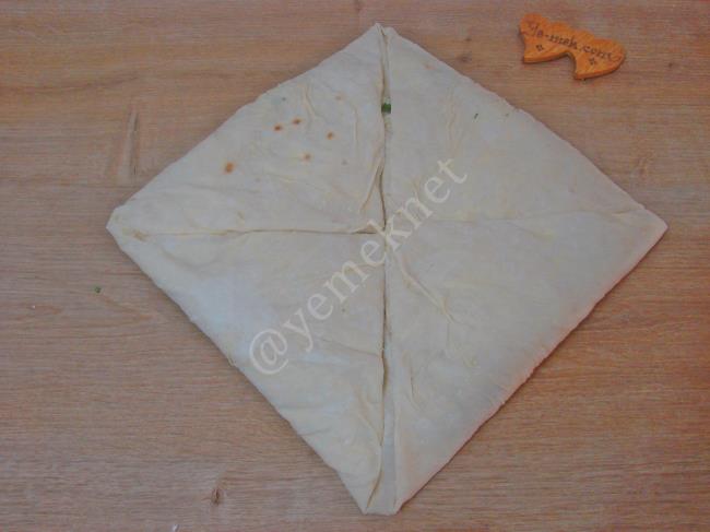 Peynirli Zarf Böreği - Yapılışı (12/20) 