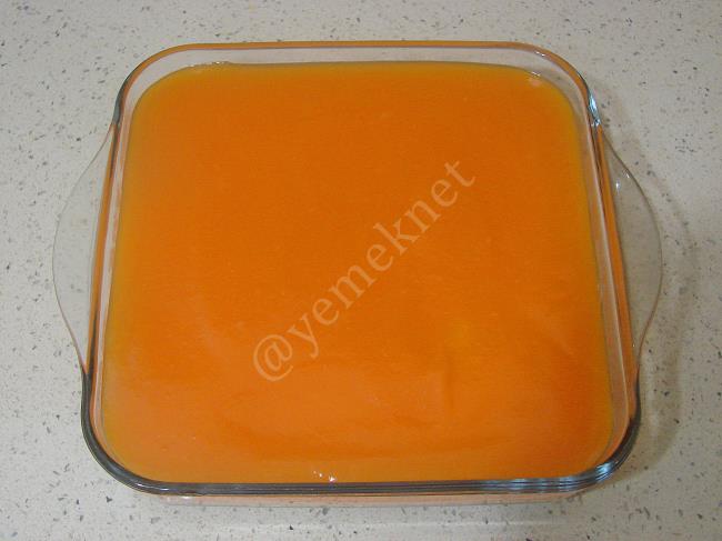 Üç Renkli İrmik Tatlısı - Yapılışı (16/20) 