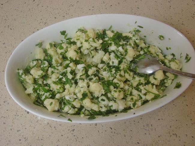 Yalancı Su Böreği - Yapılışı (4/16) 