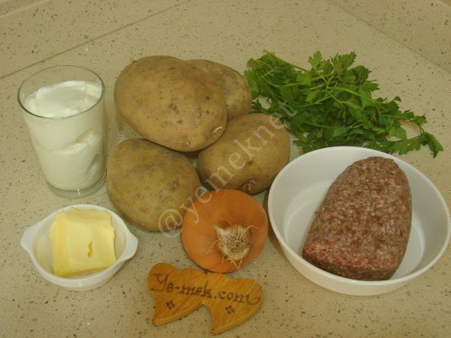 Yoğurtlu Kıymalı Patates Mantısı - Yapılışı (1/16) 