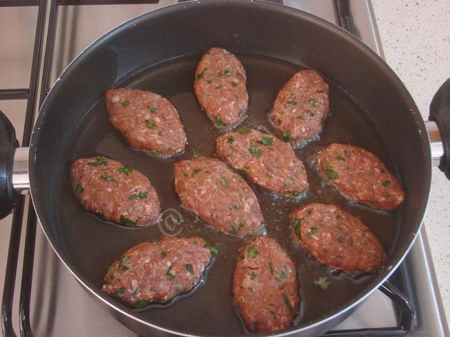 Anne Köftesi - Yapılışı (8/12) 