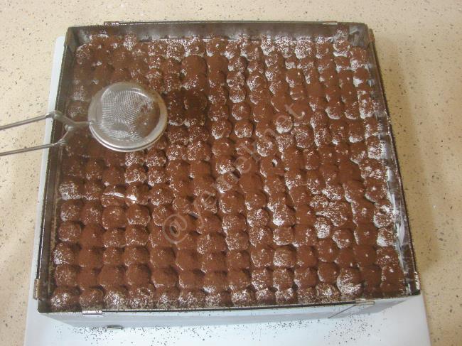 Bisküvili Yalancı Tiramisu - Yapılışı (12/16) 