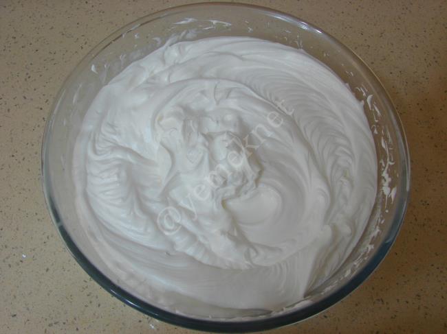 Bisküvili Yalancı Tiramisu - Yapılışı (4/16) 