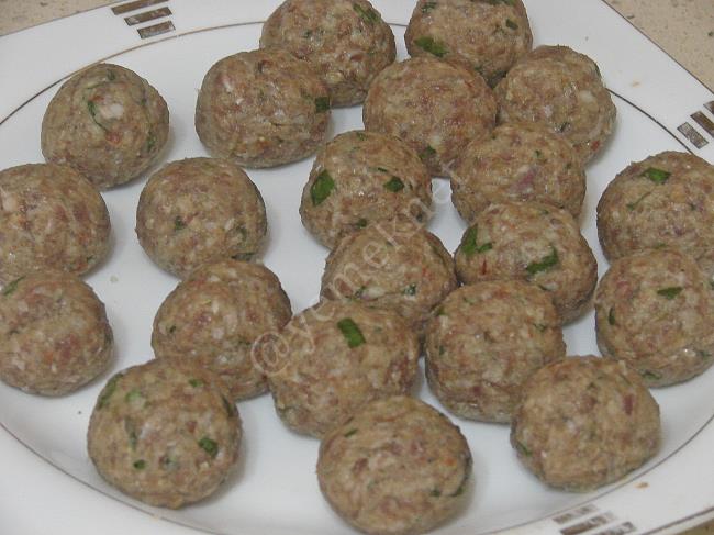 Galeta Unlu Fırın Köfte - Yapılışı (4/12) 