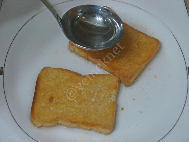 İki Katlı Etimek Tatlısı - Yapılışı (7/16) 