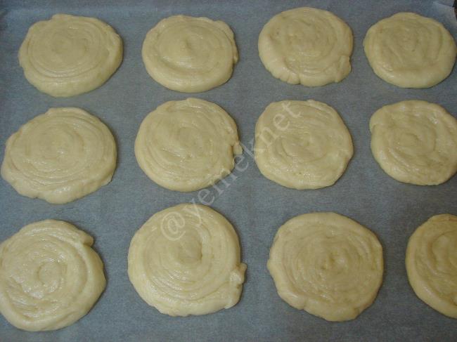 Katmerli Çörek - Yapılışı (16/24) 