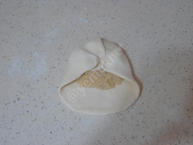 Patatesli Bazlama - Yapılışı (12/20) 