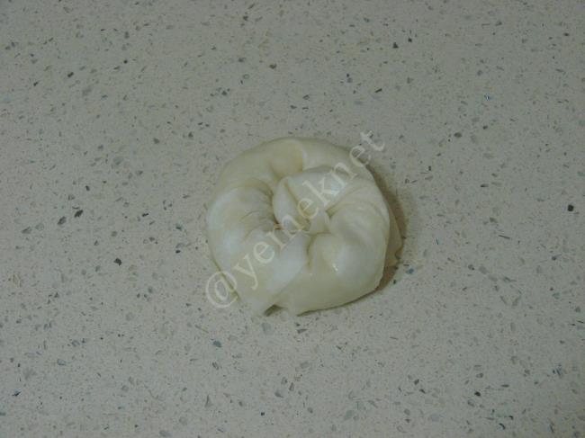 Sodalı Peynirli Börek - Yapılışı (6/16) 