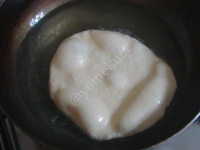 Sütlü Pişi - Yapılışı (8/12) 