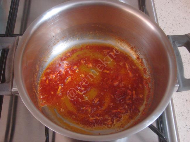 Tel Şehriyeli Tarhana Çorbası - Yapılışı (4/12) 