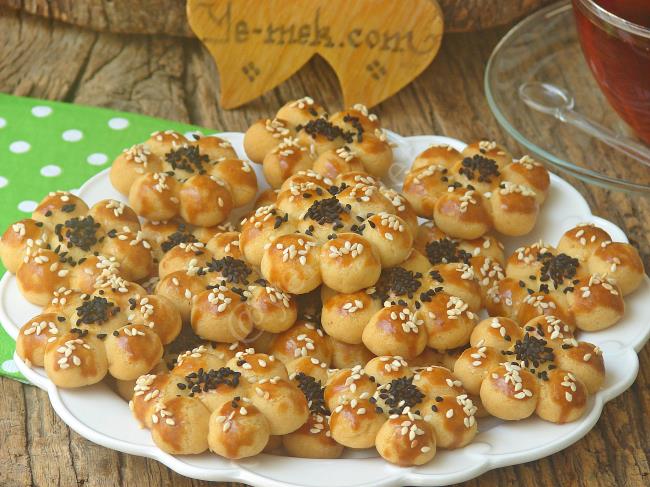 Tuzlu Çiçek Kurabiye - Yapılışı (10/12) 