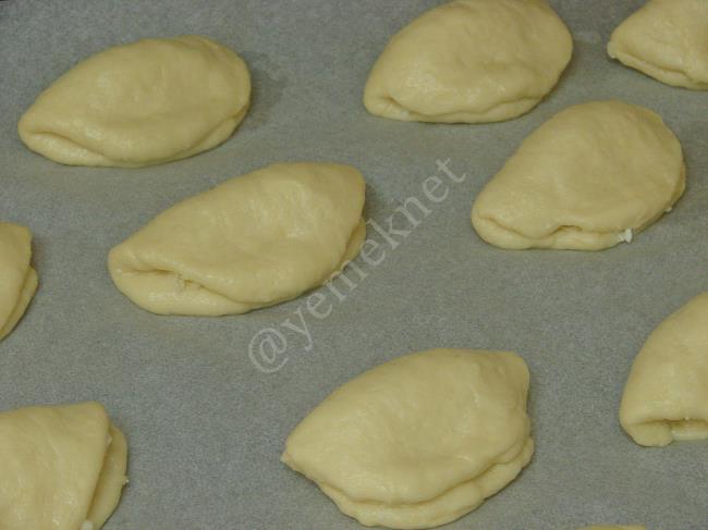 Az Malzemeli Poğaça - Yapılışı (8/16) 