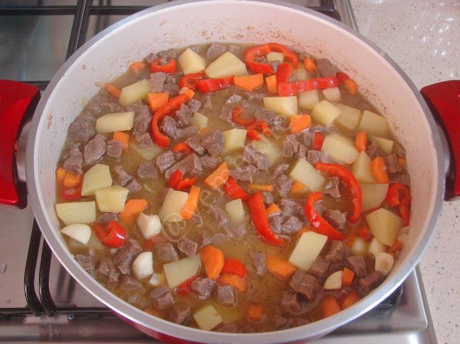 Buğu Kebabı - Yapılışı (6/12) 