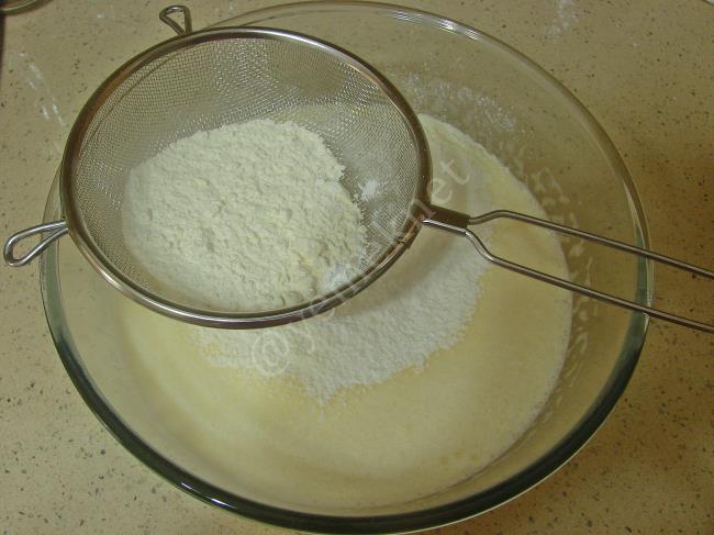 Damla Çikolatalı Cevizli Kek - Yapılışı (4/16) 