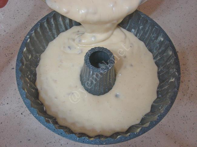 Damla Çikolatalı Cevizli Kek - Yapılışı (8/16) 