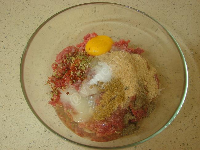 Et Köfte - Yapılışı (4/12) 