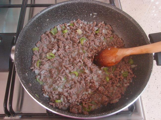 Kıymalı Makarna - Yapılışı (4/16) 