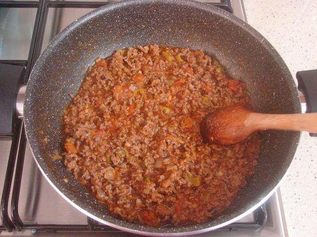 Kıymalı Makarna - Yapılışı (7/16) 