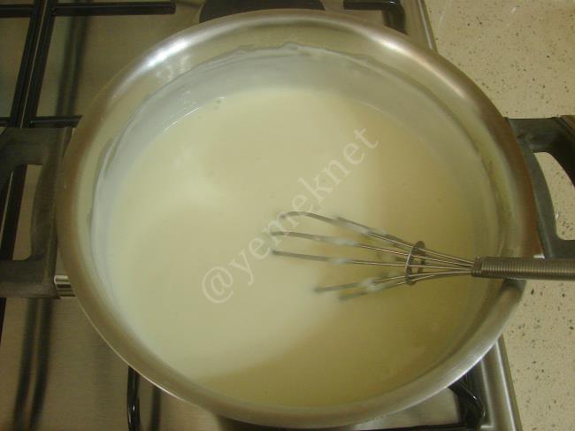 Muhallebili Havuçlu Kek - Yapılışı (12/20) 