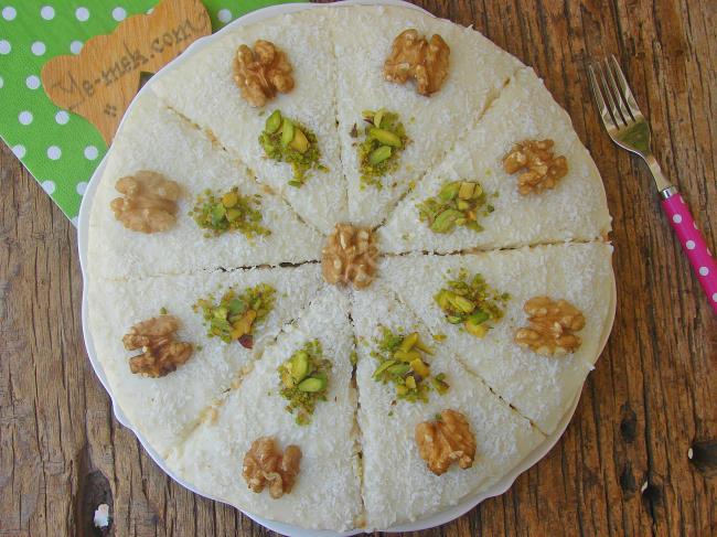 Muhallebili Havuçlu Kek - Yapılışı (18/20) 