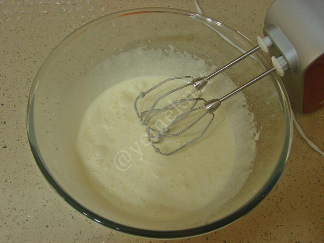 Muhallebili Havuçlu Kek - Yapılışı (3/20) 