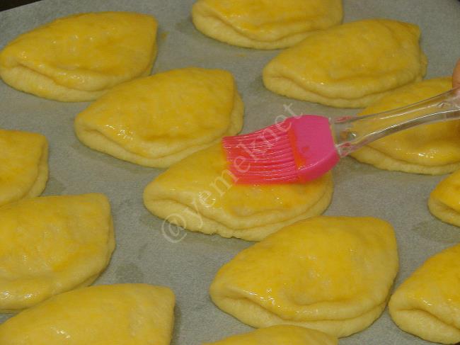 Sarıyer Poğaçası - Yapılışı (10/16) 