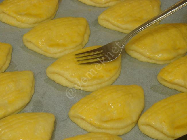 Sarıyer Poğaçası - Yapılışı (11/16) 