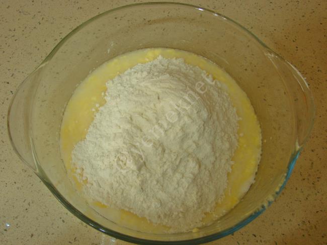 Sirkeli Tuzlu Kurabiye - Yapılışı (5/16) 