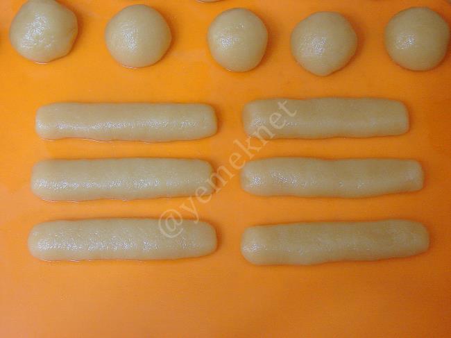 Yağlı Gevrek - Yapılışı (7/16) 