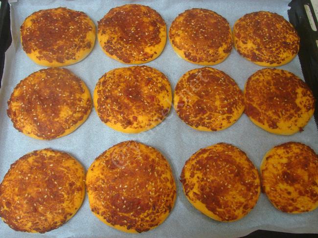 Biberli Ekmek - Yapılışı (16/20) 