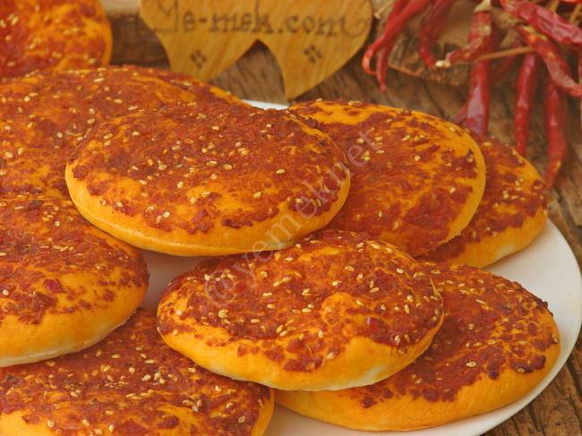 Biberli Ekmek - Yapılışı (18/20) 