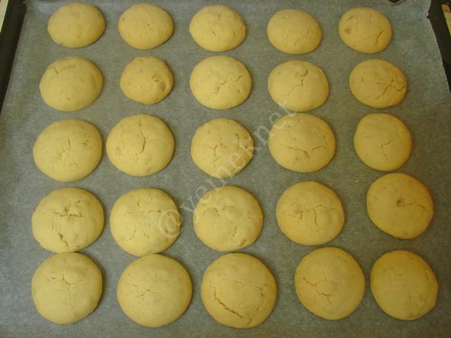 Fındıklı Un Kurabiyesi - Yapılışı (11/16) 