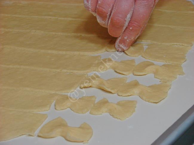 Fiyonk Tatlısı - Yapılışı (10/16) 