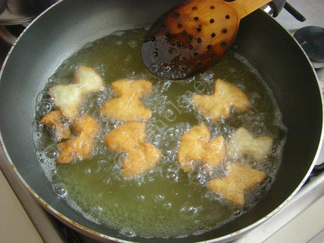 Fiyonk Tatlısı - Yapılışı (11/16) 