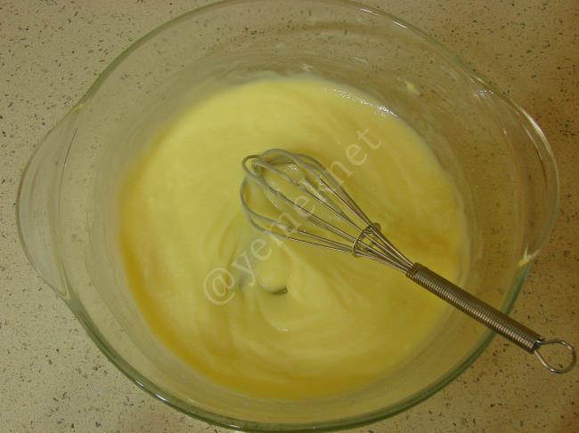 Hindistan Cevizli Fındıklı Kurabiye - Yapılışı (4/16) 